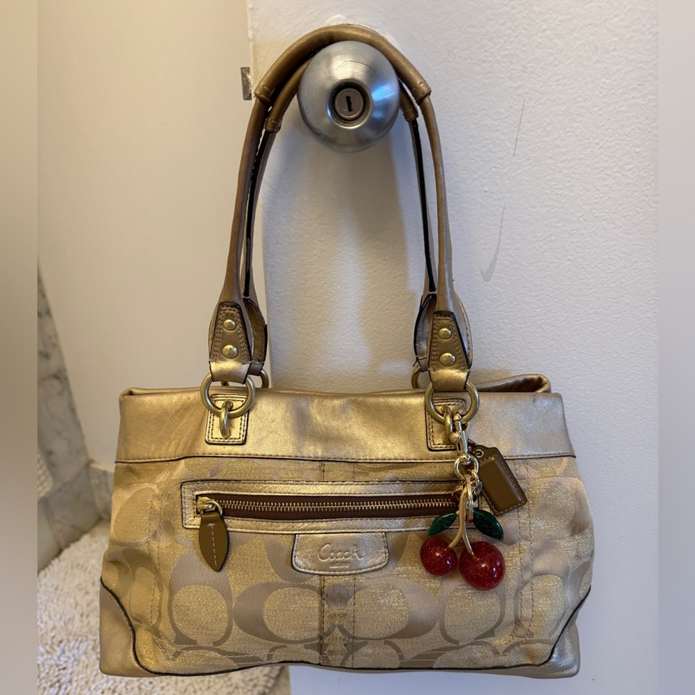Rare Y2K gold coach shoulder bag